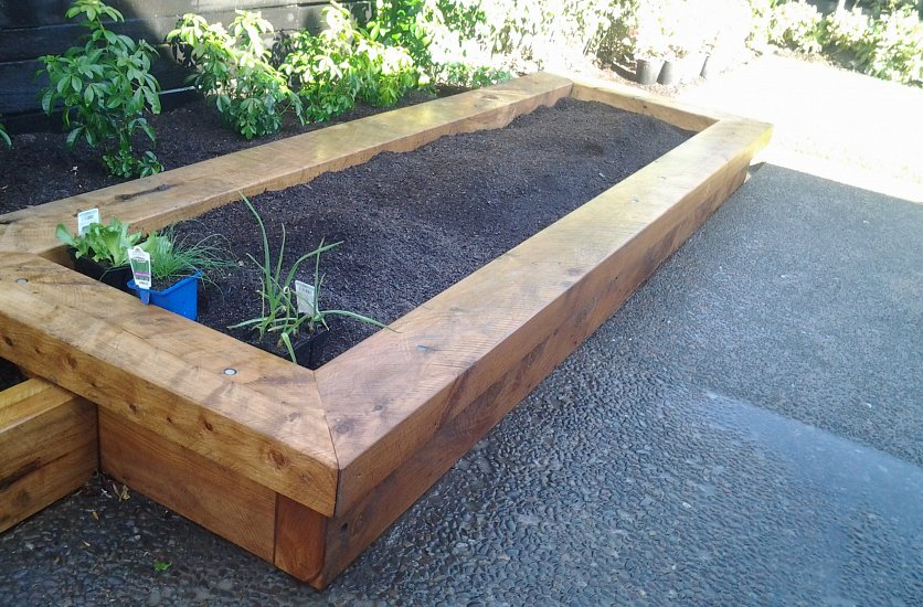 Residential landscaping image