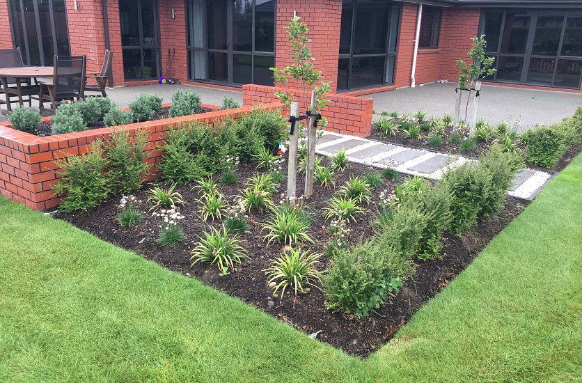 Residential landscaping image
