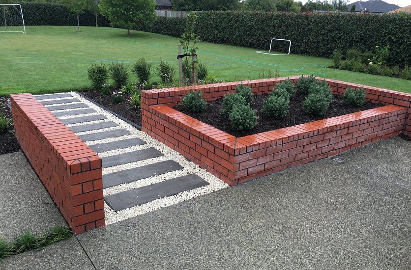 Residential landscaping image