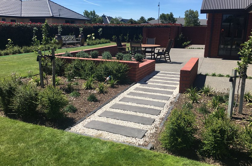 Residential landscaping image