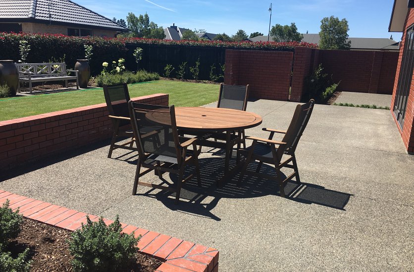 Residential landscaping image