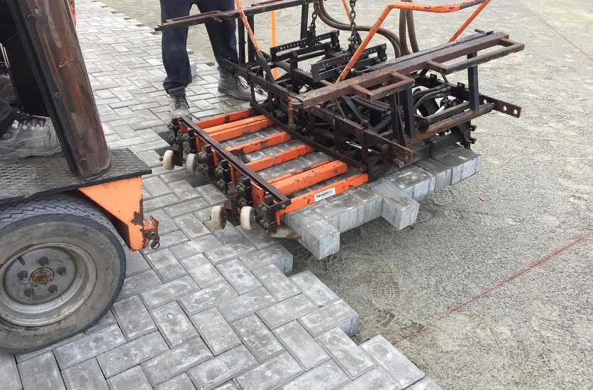 Block paving image